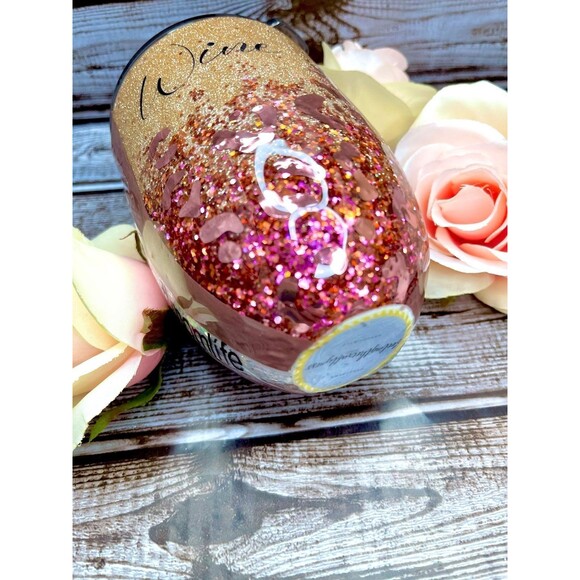 Work in the front - Party in the back wineglass - Picture 2 of 3